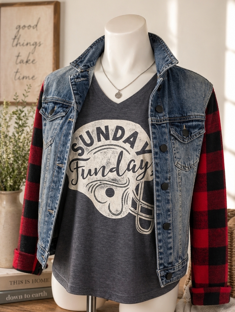 Torrid Sunday Funday Football Tee Sz 1 Gray Graphic V Neck NFL Game Day